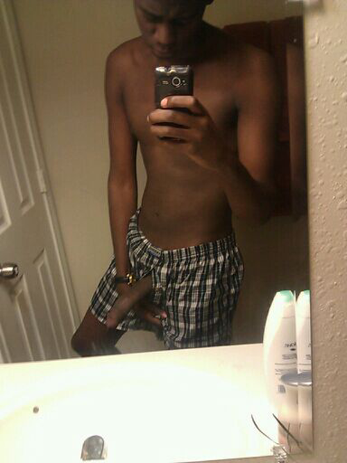 Henry - black teen dick selfie pics